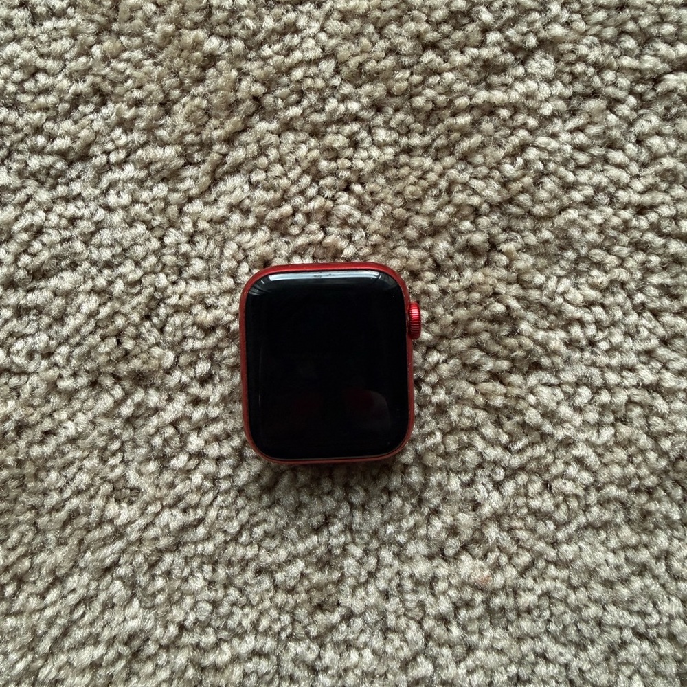 Apple Watch Series 6 - 32GB - 40mm - Red Aluminum Case